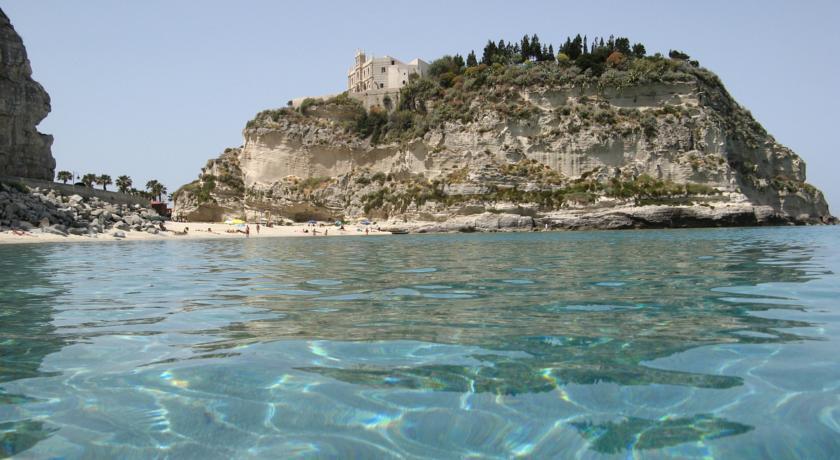 Gullo Capo Vaticano Рикади Экстерьер фото